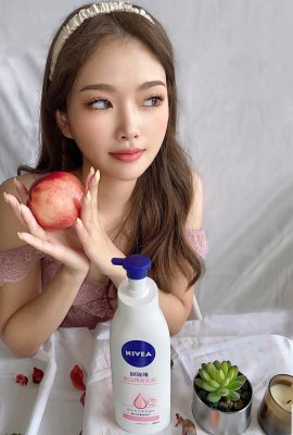 ချောမောလှပသော မိန်းကလေး “ Lin Qing Sunny”  သည် ဖြူစင်ပြီး sexy ဖြစ်၍ အလွန်မိုက်သည်။  (10P)