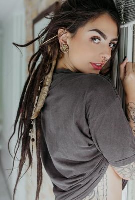 (Suicide Girls) Dread – Paranoid