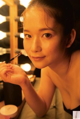 (Momozono Reina) သည် လှပသော ရင်သားများ၏ အလွန်ချစ်စရာကောင်းသော ရှုထောင့်ကို ပြသသည် (25P)