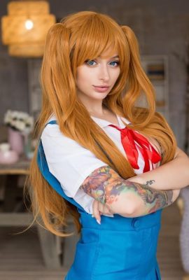 (Suicide Girls) Lyuba – Asuka ကို လှည့်စားသည်။