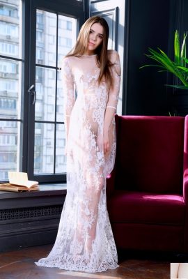 Eva Amari – Sensuous Gown (119P)