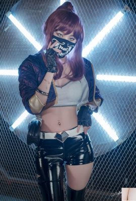 (Saint Photolife) Yuna ၏ cos vol.04 – KDA Akali & Nier Automata 2B (64P)