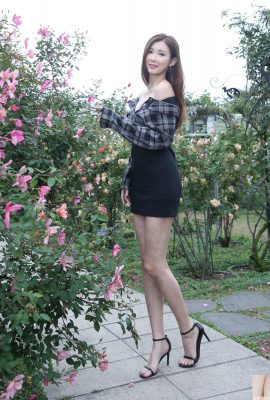 (Beauty Legs Extra) ခြေတံရှည် အလှမယ် မော်ဒယ် Kim Yoon-joo ၀တ်စုံ၊ စကတ်တို၊ ဒေါက်မြင့်မြင့်နှင့် လှပသောခြေထောက် (63P)