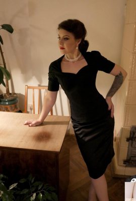 (Suicide Girls) ဖေဖော်ဝါရီ 09, 2025 -0 -udreyporne – Noir Allure (57p)