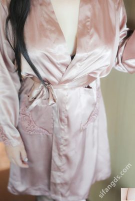 Bai Jie Bessie “ သီးသန့်ဝယ်ယူမှု”