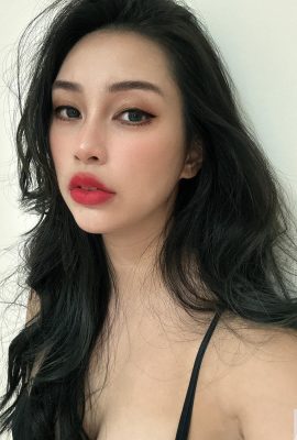 “ Yuliana”  သည်တစ်ချိန်ကကျေနပ်ရောင့်ရဲသောသွေးဆောင်မှု (18))