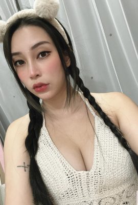 “ Yuliana”  ချစ်စရာကောင်းတဲ့ကွေးသည်ရေငတ်လှိုင်းကိုဖြစ်ပေါ်စေသည် (20p)