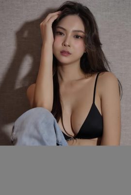 Long-Legged Hot Girl “ Kaiqing Yui”  သည်အင်တာနက်နာမည်ကိုကျော်ဖြတ်နိုင်ခဲ့သည် (20p)