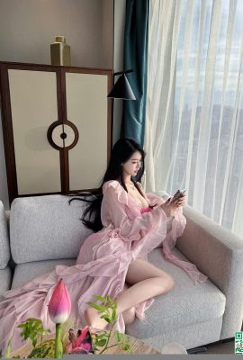 Sooxiiy “ Superiiiy”  Superiement ရာမခွဲခွာဘောလုံးသည်အတွင်းခံအဝတ်အစားများထွက်ပေါ်လာသည်။ (40p)