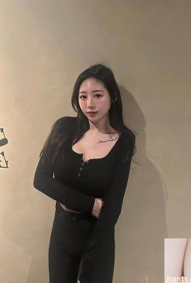 “ Fei”  ကိုနတ်သမီးပုံပြင်ကဝိုင်းရံထားတယ် (10p)