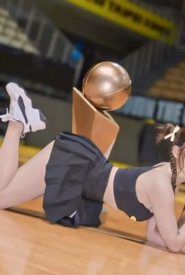 Cheerleader “ Sunny Tinging”  သည်ထောင့်တိုင်းတွင်ပြီးပြည့်စုံသည် (10 နာရီ)