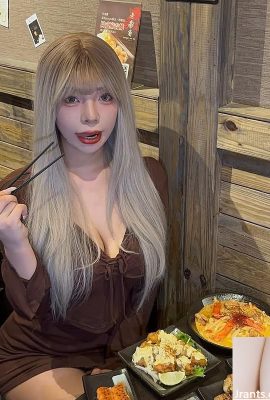 Sexy Model “ 33”  ကကြည့်ပြီးလူတွေကိုနည်းနည်းစိတ်ဆင်းရဲမှုကိုခံစားစေတယ် (10p)