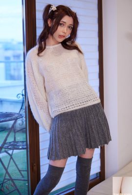 Sexy stussay (21P) တွင်သူမ၏ဆံပင်ညှပ်စ်သည်သူမ၏ဆံပင်ညှပ်ခြင်းများနှင့်အတူလေးလေးနက်နက် Mila Azul ကကစားသည်။