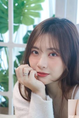 “ Lin Yuxuan”  ဟာတကယ့်ပုဂ္ဂိုလ်တစ်ပါးနဲ့မတူတဲ့လှပတဲ့ခန္ဓာကိုယ်အချိုးအစားရှိတယ်။