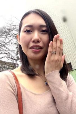 Miike Koharu: (4K) ပထမ ဦး ဆုံးအတွေ့အကြုံသည်အိမ်ထောင်သည်အမျိုးသမီးတစ် ဦး ဖြစ်သည်။ သူမ၏ပထမဆုံးအကြိမ်မဟုတ်သောမနာလိုမှုမှာ 28 နှစ်အရွယ် Koharu ဖြစ်သည်။ Miike Koharu (21P)