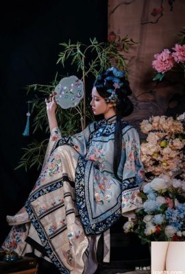 Nnian Yucca Mausoleum (71p)