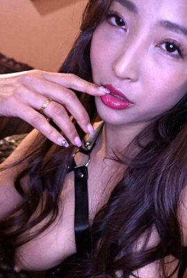 Mizukawa Sumire – ဆိုရှယ်မီဒီယာတွင်စုဆောင်းထားသော masochist လူကိုဟိုတယ်သို့ခေါ်ဆောင်သွားသည်။