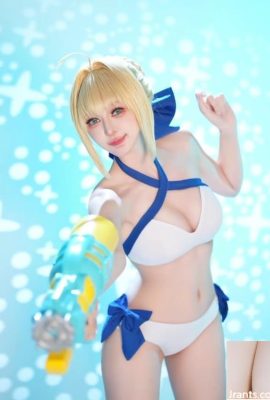 Coser နတ်ဘုရားမ “ xuanzi”  သည်ချစ်စရာကောင်းပြီးချိုမြိန်လှသည်။ သူမသည်သူမ၏စူပါ Sexy “ Big Boob”  (10p)