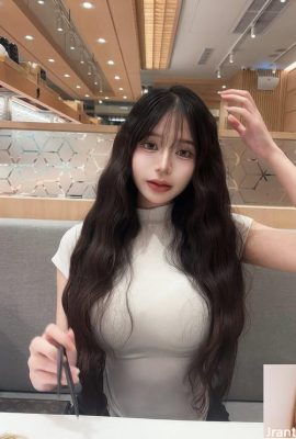 ချိုသောကောင်မလေး “ Nina”  သည်နူးညံ့ပျော့ပျောင်း။ ပျော့ပျောင်းသောကြောင့်သူမ၏ “ ဆီးနှင်းဖြူနူးညံ့သောရင်သား”  သည်ရက်ရက်ရောရောလျှံနေရသည်။ စက္ကန့်ပိုင်းအတွင်းပရိသတ်များကိုဆွဲဆောင်ရန်သုညအားနည်းချက်များ (10p)