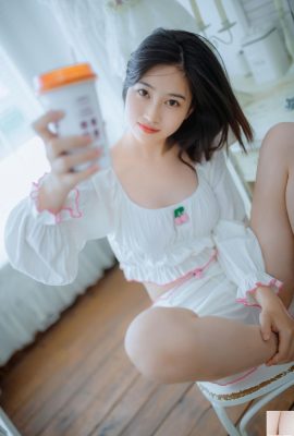 (အမျိုးသားမော်ဒယ်လ်လူ့ခန္ဓာကိုယ်) Nnian” Lollipop ကိုချစ်သောမိန်းကလေး”  (35p)