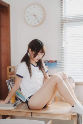 ထိပ်တန်းနတ်ဘုရားမ “ Nemo”  ၏ထိပ်တန်းနတ်ဘုရားမ၏စုံလင်သောပုံသည်မူးယစ်ခြင်းဖြစ်သည် (10p)