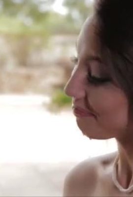 ထိပ်တန်းအိမ်ရှင်မကို fuck ဆိုတဲ့မလုံလောက်ဘူး, သူမအိမ်ဖော်လေးတွေ (19)) ကိုထုတ်ပေးရမယ်။