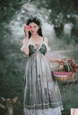 (အမျိုးသားမော်ဒယ်လ်လူ့ခန္ဓာကိုယ်) Nnian” အဲလစ် Wondianland”  (50p)