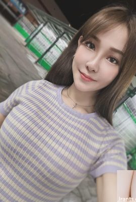 အလွန်ချစ်စရာကောင်းသောအင်တာနက်အလှအပ “ Li Yunzhen Taco”  သည် squamish မျက်လုံးများနှင့်အတူ (11p)