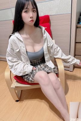 Ethereal Parmenam သည်မအောင်မြင်နိုင်သည့် “ ငါး, ငါး, ကယ်လီ”  သည်လူများကိုလှပသည်ဟုခံစားရစေသည် (10p)