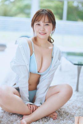(ဘင် Yuba) ရင်သားကြီးများလွတ်မြောက်လာသည်။ ချက်ချင်းပရိသတ်ကိုအာရုံစူးစိုက်မှုဖြစ်လာခဲ့သည် (22P)