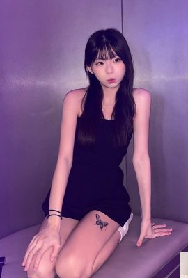 “ မင်း Xuan”  လှပသောခြေထောက်များသည်ကျော်လွှားပြီးကြော့ရှင်းသောနှာဖမ်းခြင်း (10 နာရီ)