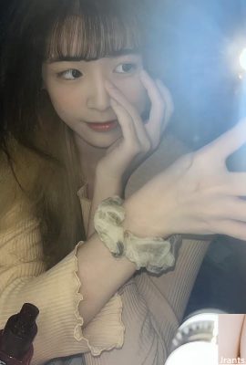 “ Hina”  S ပါးလွှာသောခါးသည်ဆိုးဝါးသော sexy curve (10p) ကိုဖော်ပြထားသည်။