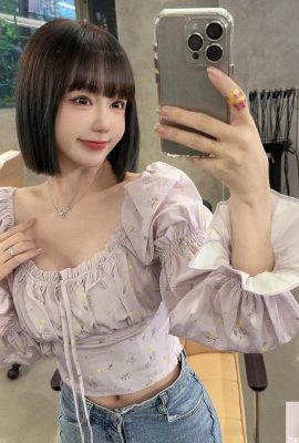 “ Ninizi”  သူမ၏အစွန်းရောက် curves ကိုပြသထားတယ်! ပတ်ပတ်လည်နှင့်လှပသောရင်သားများသည်အလွန်ပြင်းထန်သည် (10p)