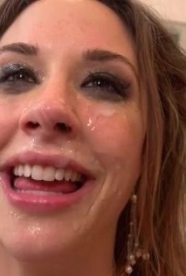 အဆုံးစွန် slutty stunner, သူမ၏ pussy သည် cocks 2 cocks များထားရှိနိုင်ပြီးတွင်းနှစ်ခုလုံးကိုတစ်ချိန်တည်းတွင်ထိုးဖောက်နိုင်သည် (44p)