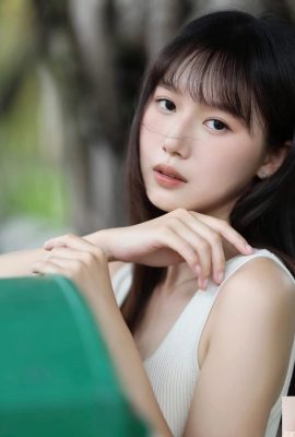 “ Jinxia”  ၏ခြေထောက်များနှင့်ပူသောအလှအပသည်မတွန်းလှန်နိုင်သည့် (10p)